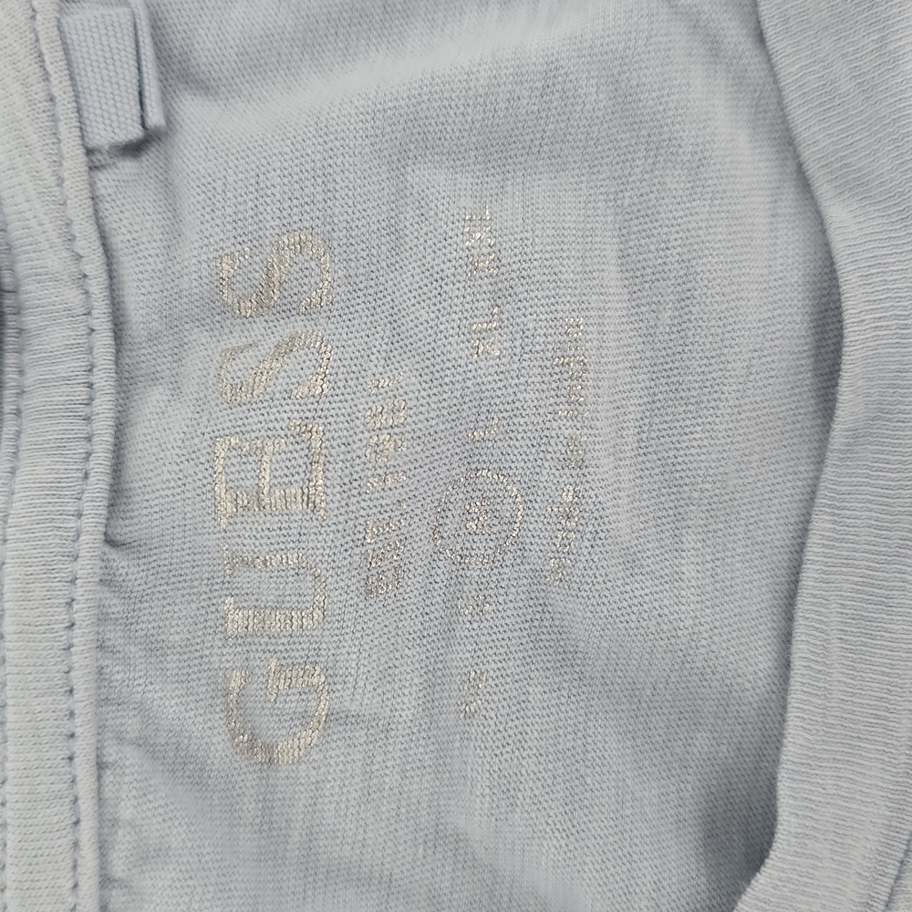GUESS Light Blue/Gray Short Sleeve Relaxed Tee - Picture 3 of 8
